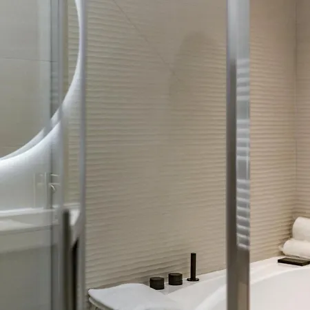 Apartament Opera Orchestre | Sejour De Luxe Avec Balneo & A/c